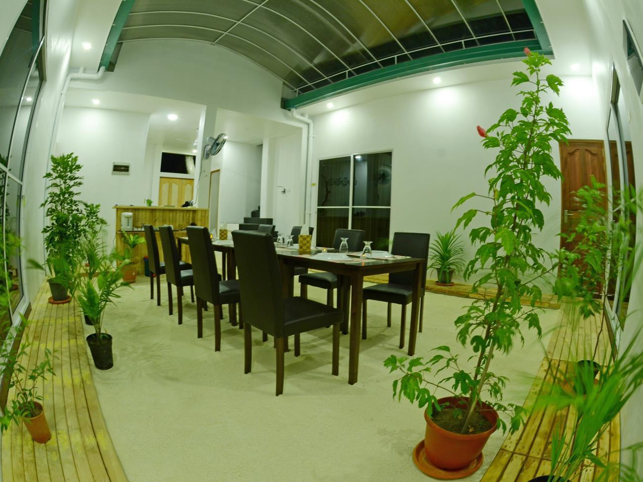 Royal Pearl Inn Maafushi Eksteriør bilde