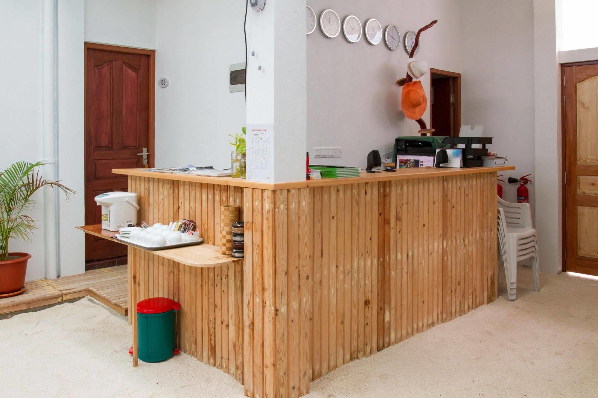 Royal Pearl Inn Maafushi Eksteriør bilde